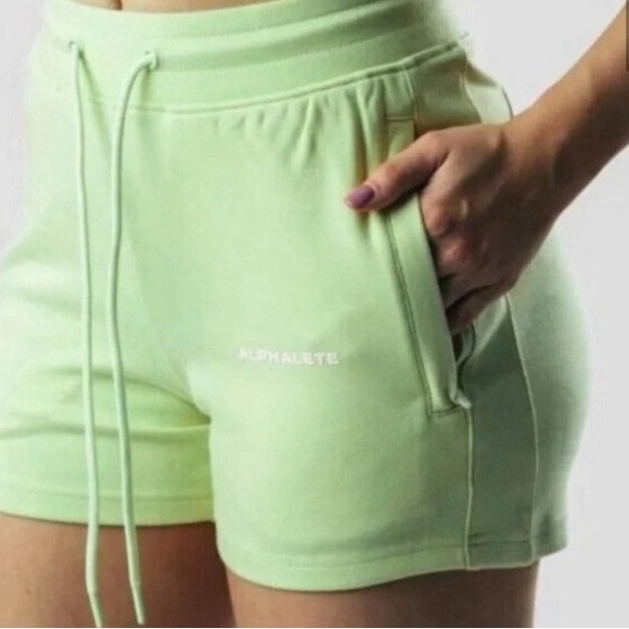 Alphalete NWPT L & S Essential Core women’s athletic shorts light orange - Picture 13 of 13